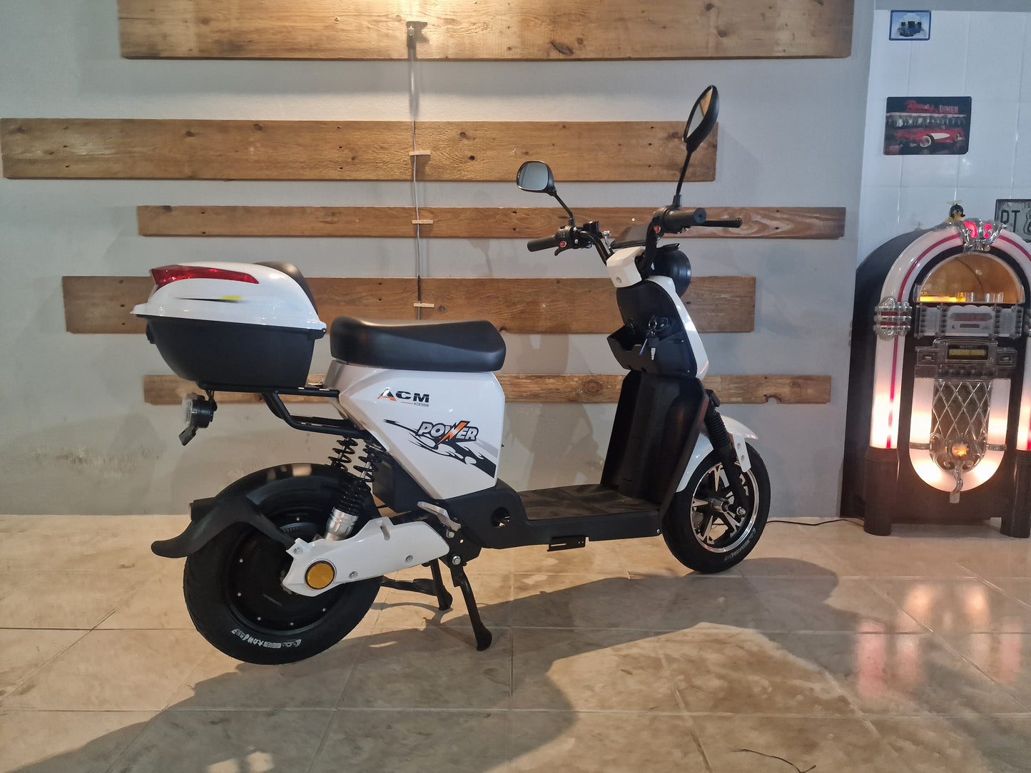 ACM Power ES056 White Scooter Elétrica