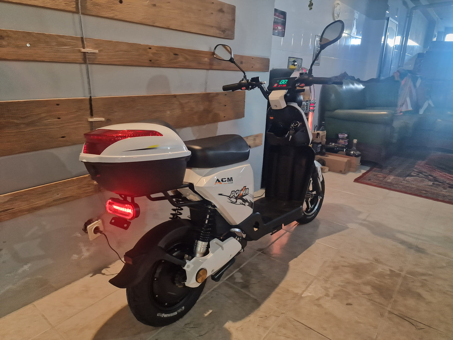 ACM Power ES056 White Scooter Elétrica