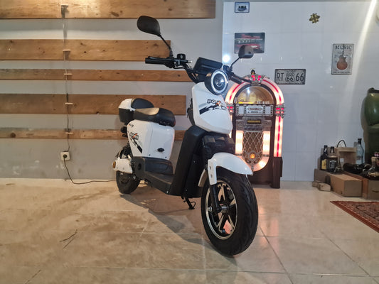 ACM Power ES056 White Scooter Elétrica