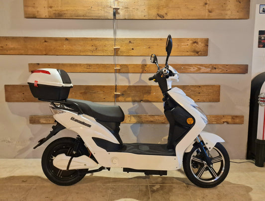 Scooter Elétrica Seventeen White