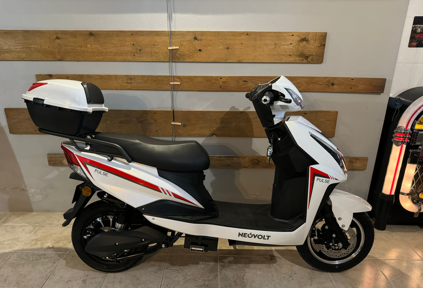 Scooter Elétrica NeoVolt Pulse white