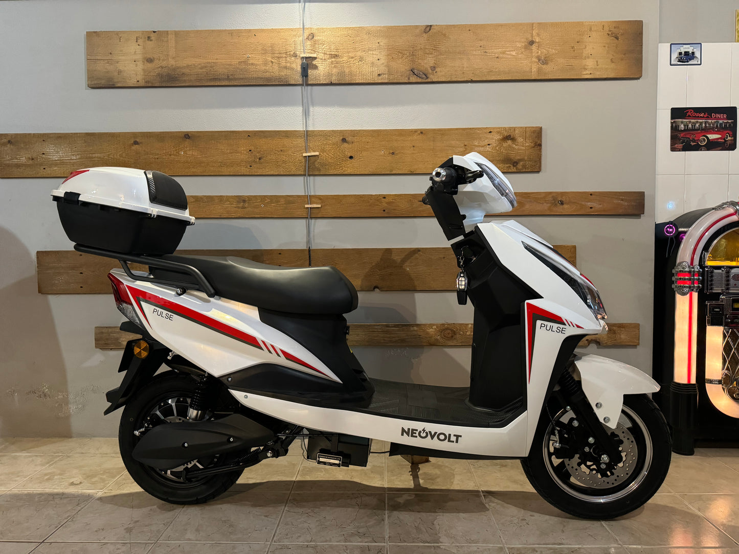 Scooter Elétrica NeoVolt Pulse white