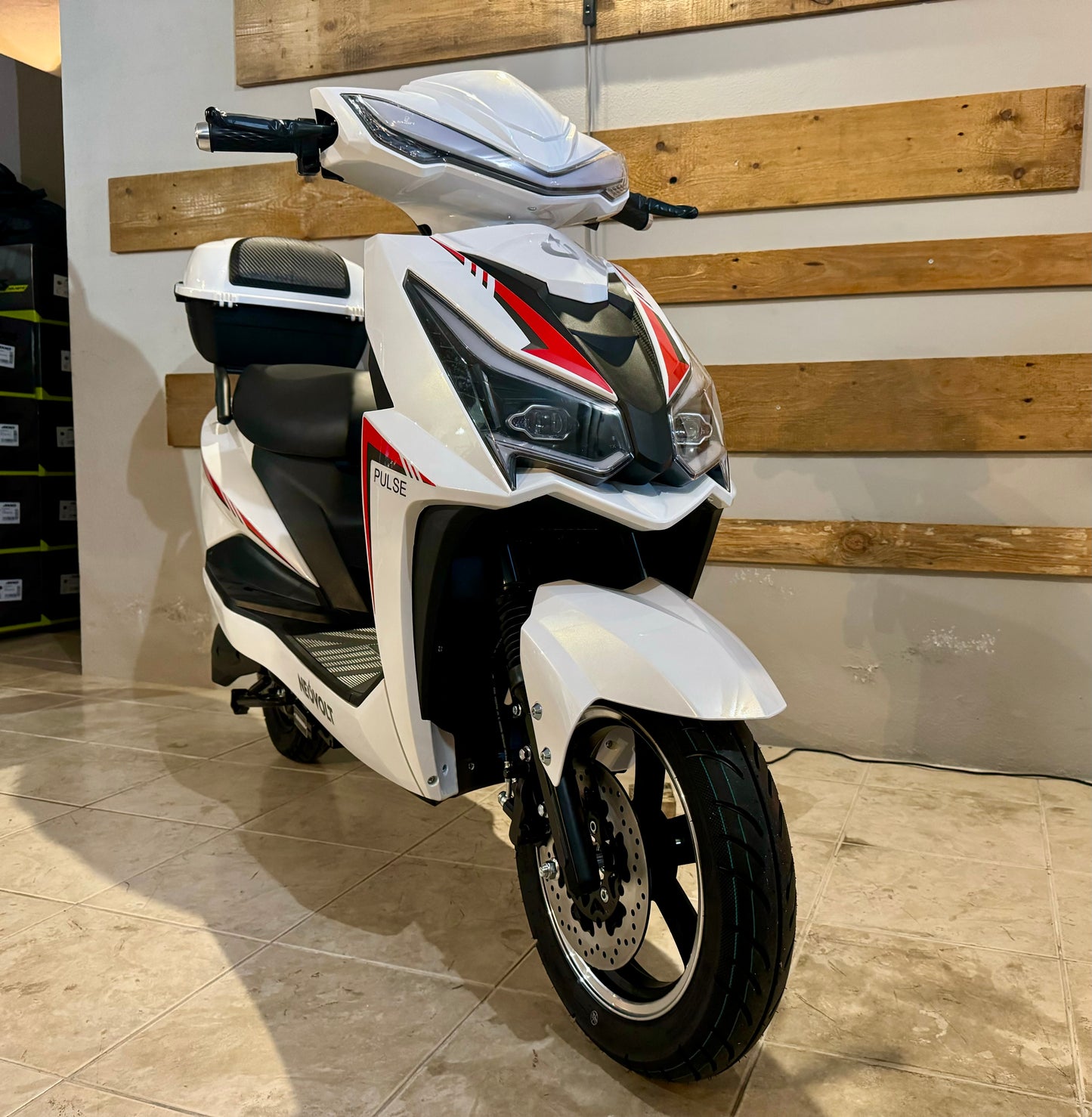 Scooter Elétrica NeoVolt Pulse white