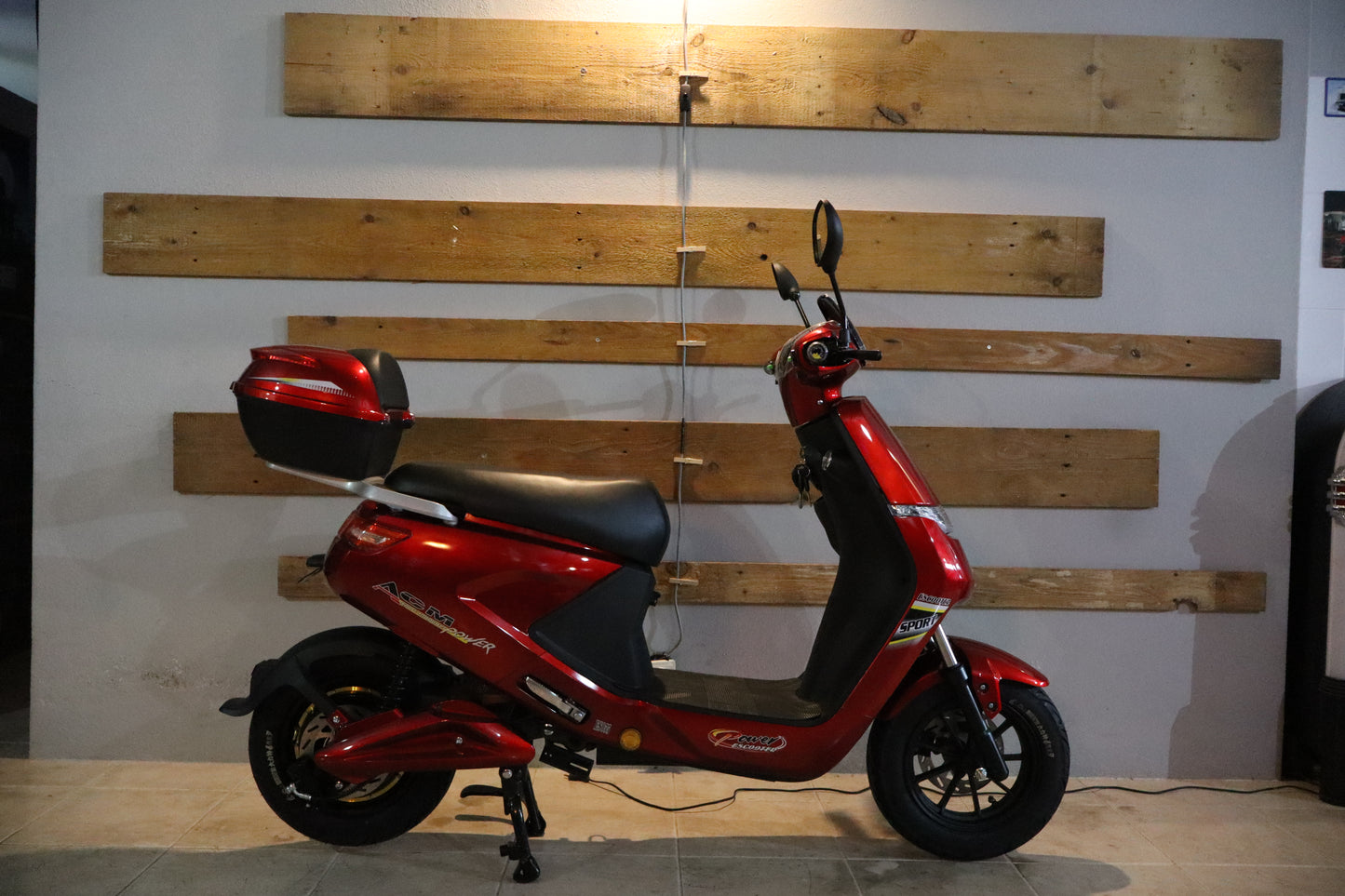 ACM Power ES055 Red Scooter Elétrica