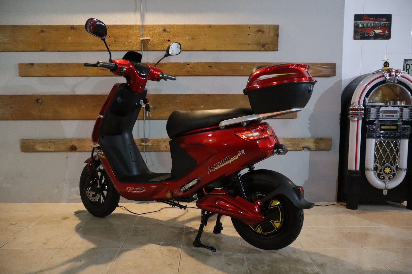 ACM Power ES055 Red Scooter Elétrica