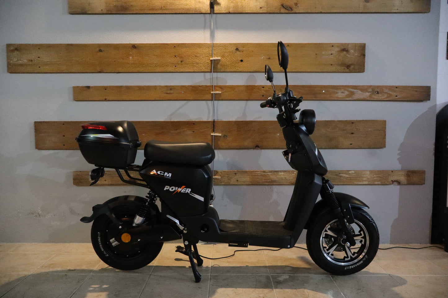 ACM Power ES056 Black Scooter Elétrica